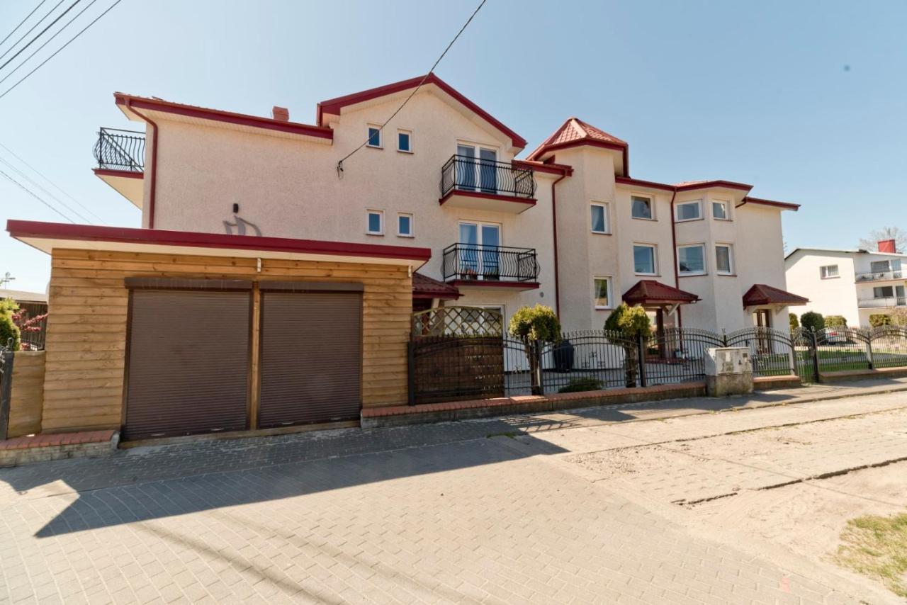 Pokoje Goscinne Matiz Karwia Bagian luar foto